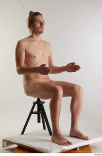 Arvid  1 nude sitting whole body 0014.jpg